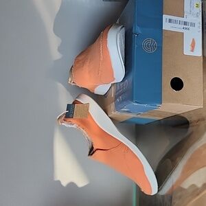 VIONIC Beach Canvas Slip On Melon Orange Canvas Shoes Womens 9.5 New